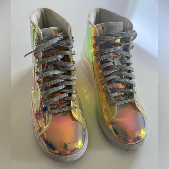 LIMITED EDITION Nike Blazer Mid PRM QS Iridescent WORN ONCE - Picture 3 of 8
